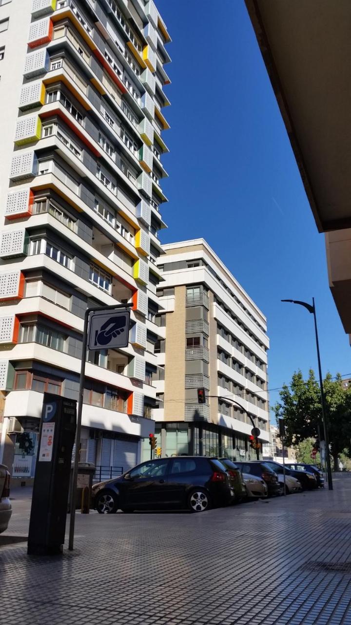 Apartament Torre Del Carmen Malaga Zewnętrze zdjęcie